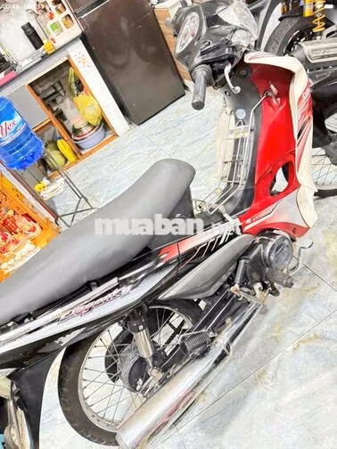 Elegant 50cc đời 2017 Đỏ trắng cho học sinh đi học