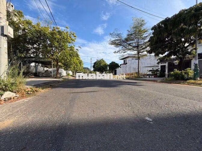 BÁN ĐẤT ĐƯỜNG 10.5M VŨ VĂN CẨN – KĐT PHÚ MỸ AN (150M² - NGANG 7.5M)