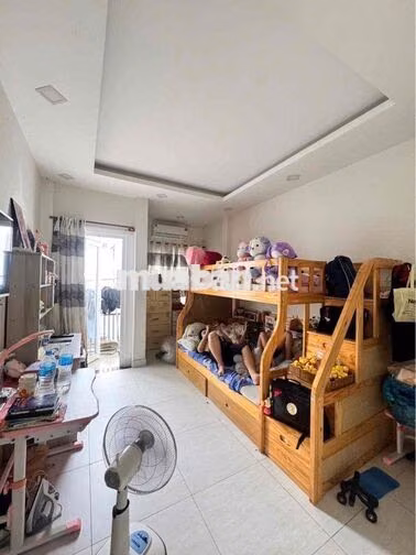 Nhỉnh 6 Tỷ - Hẻm 3 Gác Thông Huỳnh Văn Bánh - Phan Đình Phùng - 3 Tầng