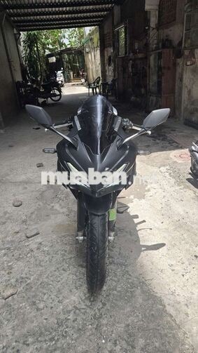Honda CBR150R Đen Nhập khẩu