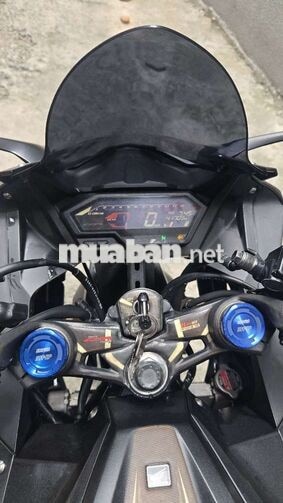 Honda CBR150R Đen Nhập khẩu