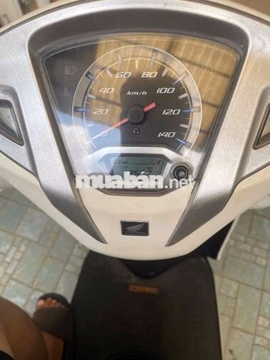 Honda Lead 2015 Trắng ngà