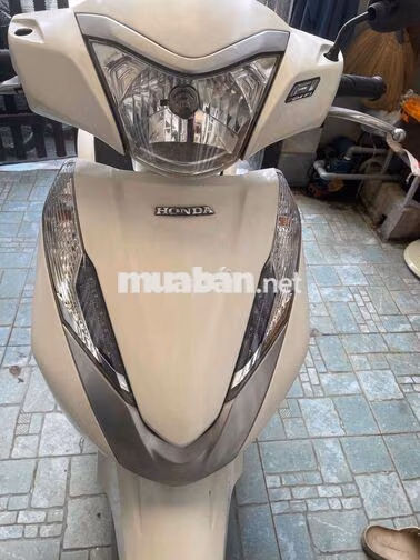 Honda Lead 2015 Trắng ngà