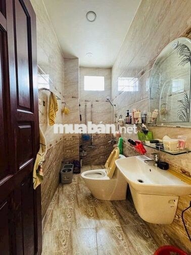 CẠNH NHÀ GA T3 - HẺM XE HƠI PHẠM VĂN BẠCH - TÂN BÌNH- DT 61M2- 3 TẦNG