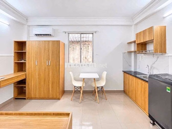 Căn Hộ Dịch Vụ Cửa Sổ Thoáng - Full Nội Thất - Ngay Đồng Đen - Bàu Cát