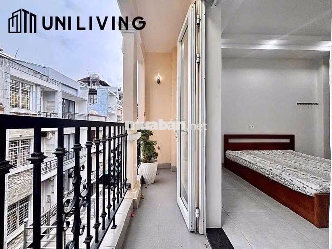 STUDIO BAN CÔNG CỬA SỔ TRỜI THOÁNG MÁT