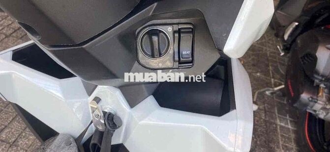 Honda Click 2017 Trắng Đỏ