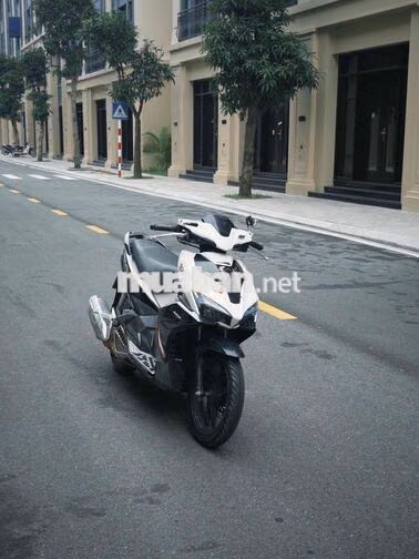 Honda AB 125 2016 Trắng đen
