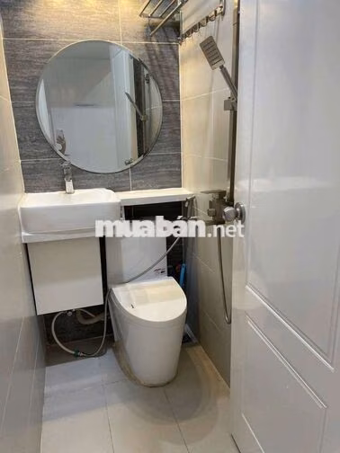 nhà Mới Đẹp hxh gần mt 3x12 tr lầu 2pn 3vs TK Võ Văn Kiệt Q1