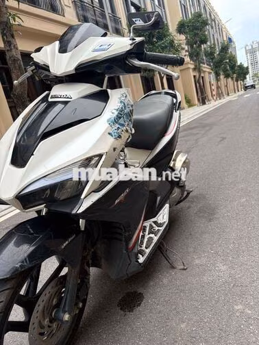 Honda AB 125 2016 Trắng đen