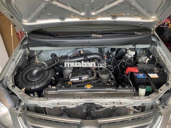 Toyota Innova 2013 Số tự động Bạc