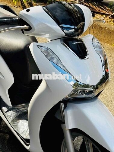 Honda SH 150i cuoi 2022 Trắng đen xe 9 chủ