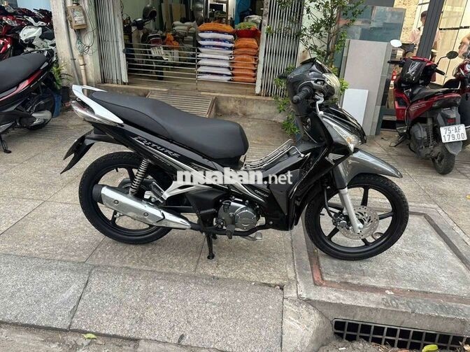 Honda Future mập Fi 2014 Đen Đã sử dụng