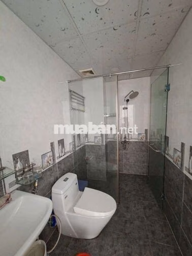 Nhà 3 tầng,4pn,5wc, hẻm xe hơi, TÂN THỚI NHẤT 1
