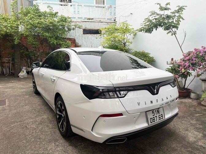 VinFast Lux A Plus 2020 Trắng Tự động 163.000 km