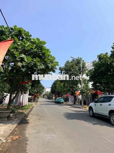 Tôi chính chủ bát đất Nguyễn Thành Long gần chung cư giá tốt