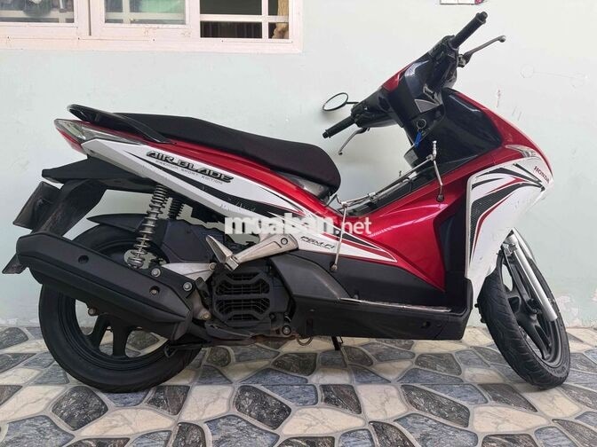 Xe máy Airblade 2012 nhà ít đi, giữ kỹ còn khá mới