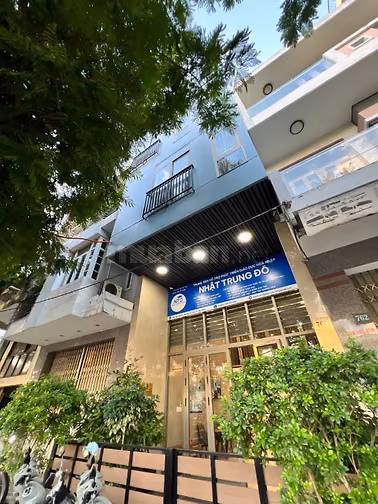 Văn Phòng cho thuê. Kết hợp căn hộ