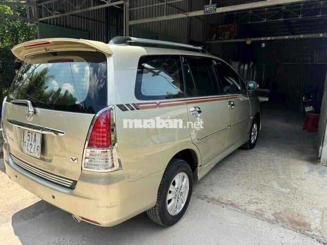 Toyota Innova 2008 Tự động 81000 km Vàng cát