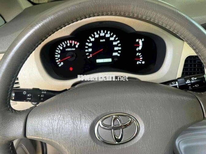 Toyota Innova 2008 Tự động 81000 km Vàng cát