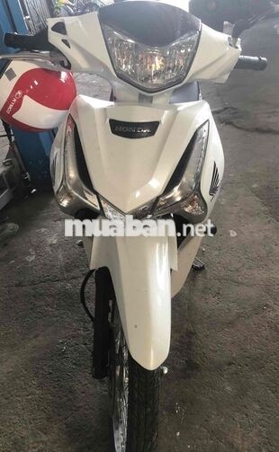 Honda Future 125 Trắng, Đen Xe mới chay 4 tháng