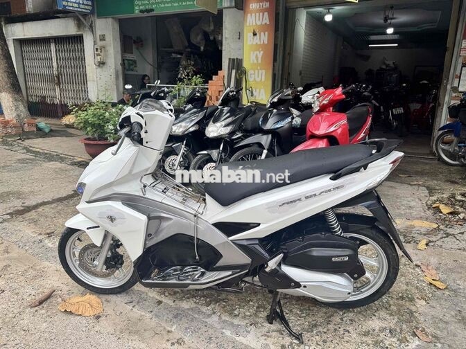 Honda Air Blade 2023 Trắng 24580 km