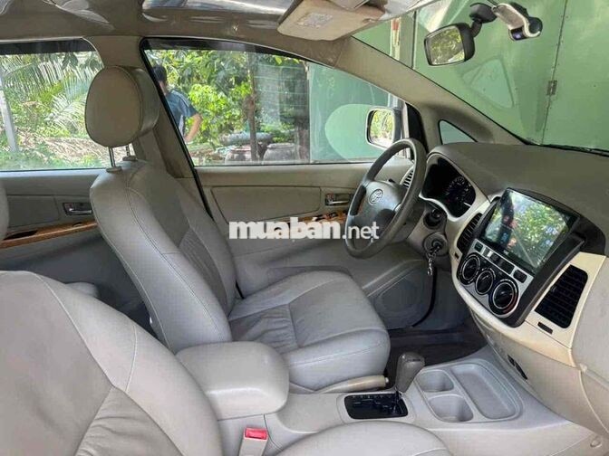 Toyota Innova 2008 Tự động 81000 km Vàng cát