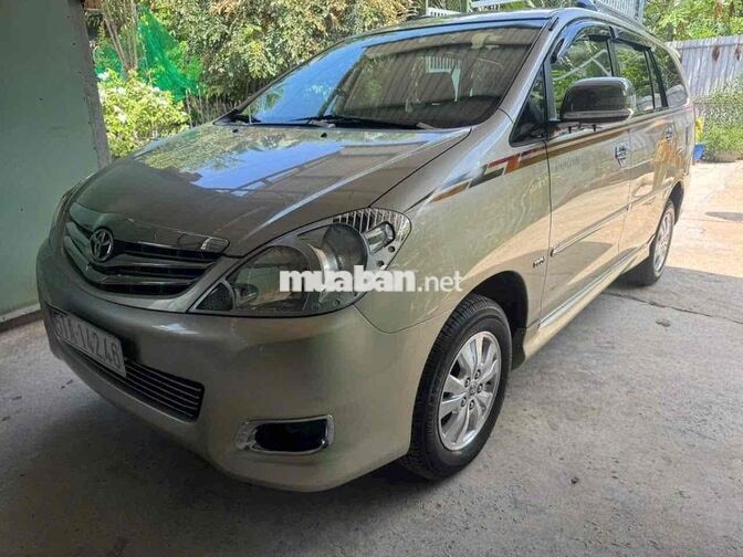 Toyota Innova 2008 Tự động 81000 km Vàng cát
