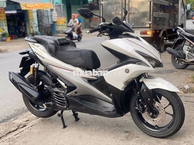 Yamaha NVX 155 Trắng. xe rất đẹp chất