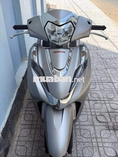 Honda Lead 4Val 2023 Bạc