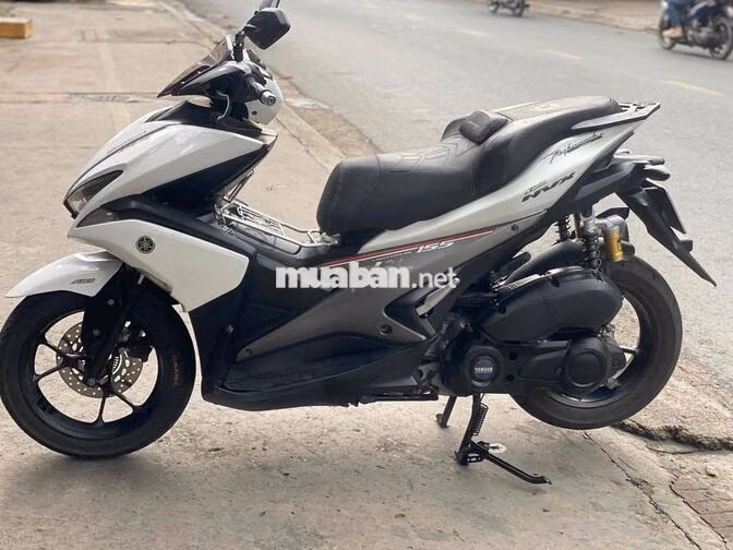 Yamaha NVX 155 Trắng. xe rất đẹp chất