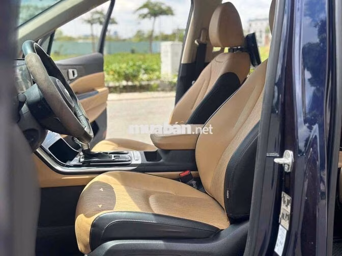 Kia Carnival Luxury 2021 Xanh đậm