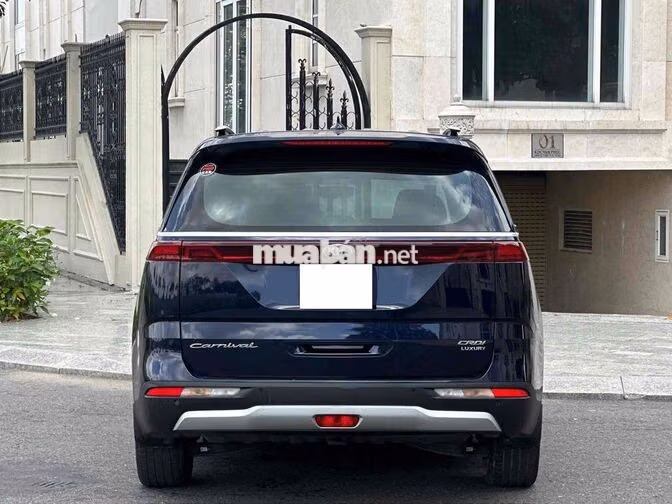 Kia Carnival Luxury 2021 Xanh đậm