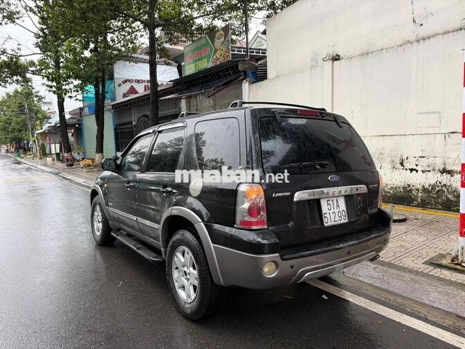 Ford Escape 2005 Xăng Đen 5 chỗ
