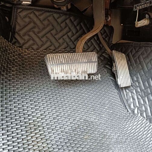 Daewoo Magnus 2.5 Tự động Hàn Quốc Đen, vàng cát