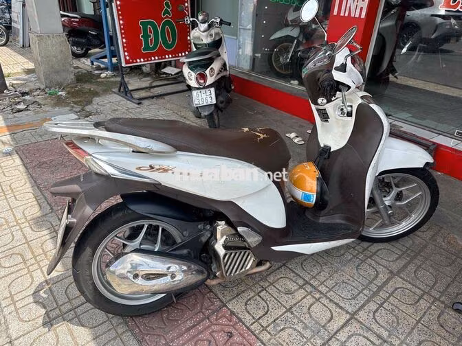 Honda SH Mode Trắng