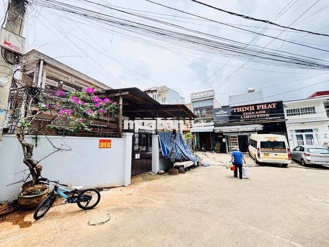 NHÀ NGUYÊN CĂN HẺM 40 HÙNG VƯƠNG