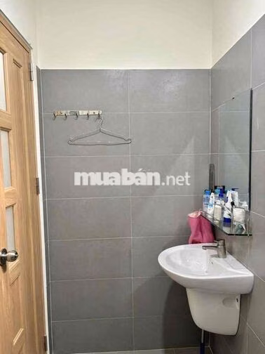 Chính chủ cho thuê căn hộ cao cấp 99 Nguyễn Văn Công. Giá 4,99 triệu