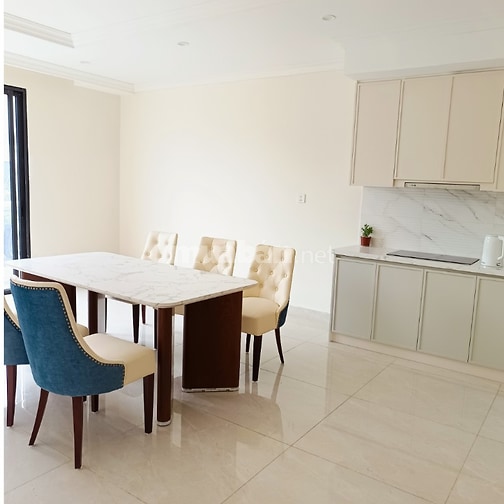 Cho thuê nguyên căn Shophouse  Vinhomes Vũ Yên Full đồ 13tr