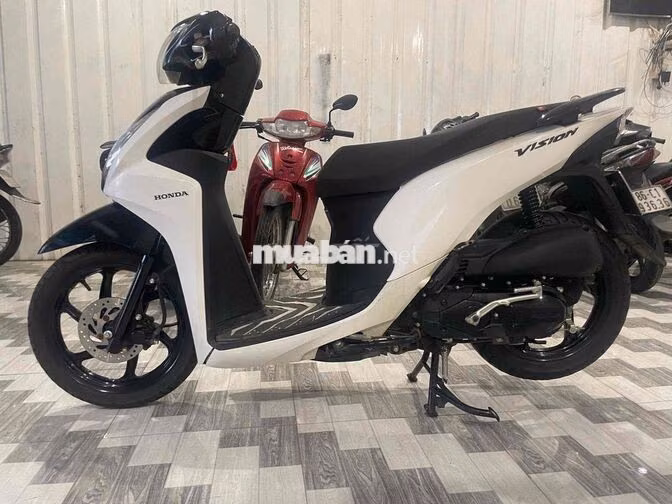 Honda Vision Trắng đen 2015