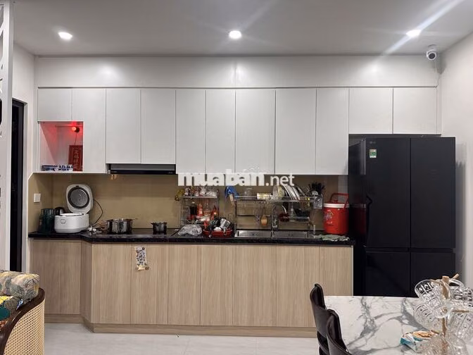 Cho thuê căn hộ 2PN full nội thất cao cấp chung cư A&T Sky Garden
