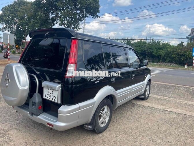 Mitsubishi Jolie 7 chỗ Số sàn Đen