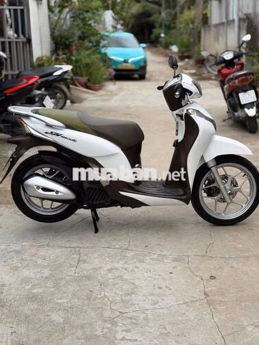 Honda sh Mode trắng ngọc Trinh 2014 biển 65 ngây c
