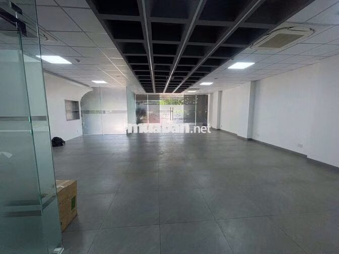 CHO THUÊ NHÀ GÓC 2 MẶT TIỀN HIM LAM TRUNG TÂM QUẬN 7 900M2