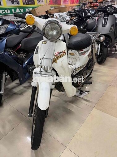 Honda Cub 50cc Trắng còn rất đẹp, máy êm ru