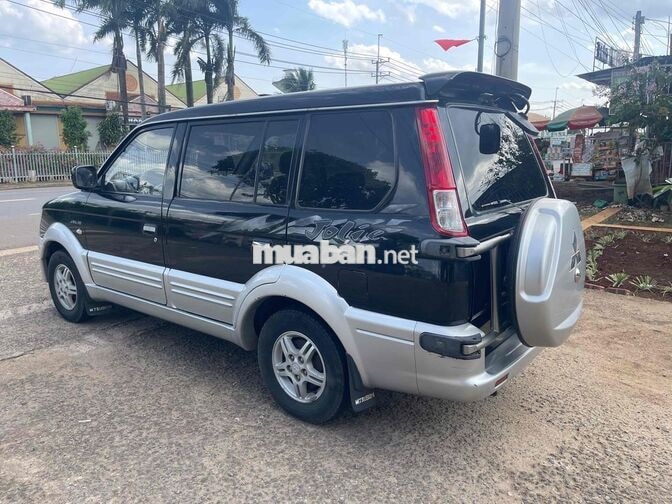 Mitsubishi Jolie 7 chỗ Số sàn Đen