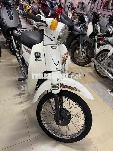 Honda Cub 50cc Trắng còn rất đẹp, máy êm ru