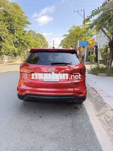 Hyundai SantaFe 2018 Cao cấp nhất Đỏ