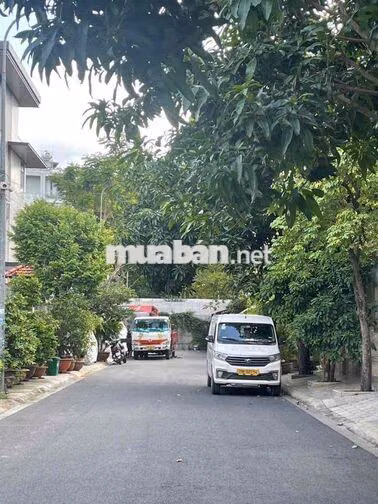 KHO XƯỞNG 12*18m CHO THUÊ kế VẠN PHÚC CITY, HXT RA VÔ