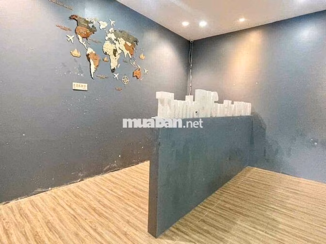 KHO XƯỞNG 12*18m CHO THUÊ kế VẠN PHÚC CITY, HXT RA VÔ
